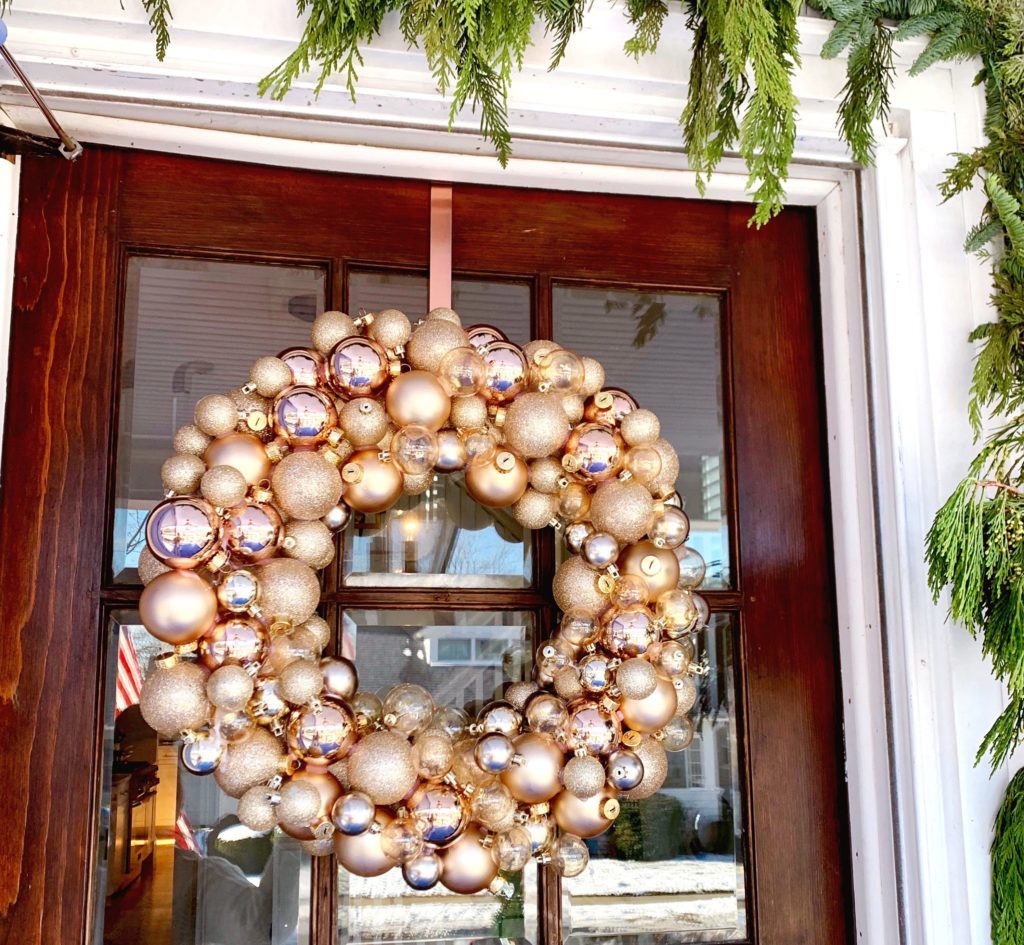 DIY Contemporary Holiday Wreath